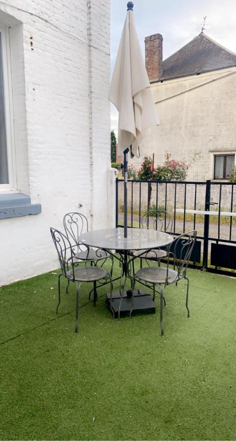 Charmante Petite Maison Maubeuge Exterior foto